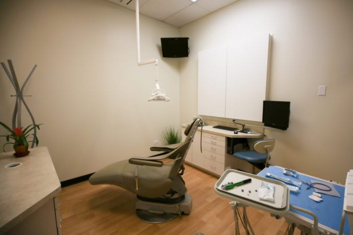 dentist office in McHenry Illinois