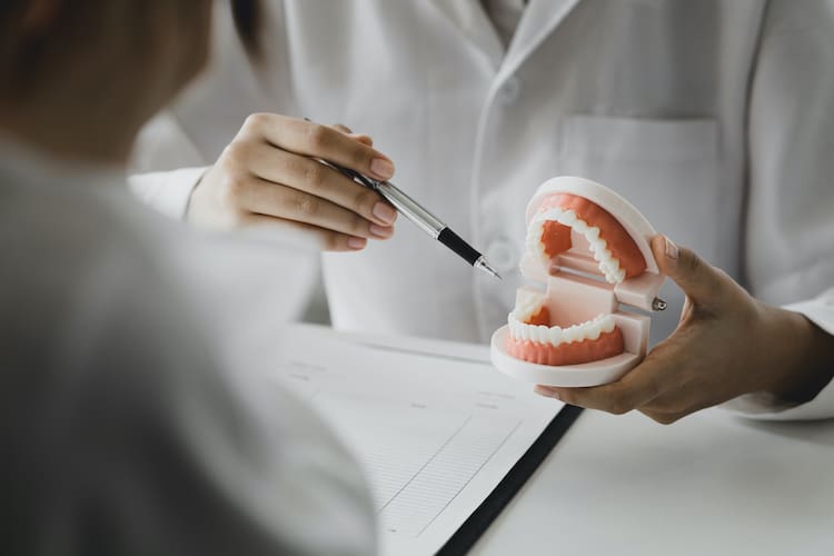 treatment for dental problems in Fox Lake IL